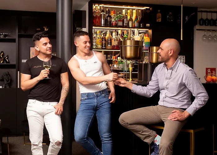 Elite Hotel - Gay Men\'s Concept
